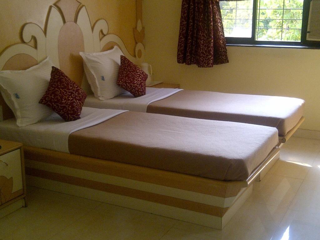 Om Sai Palace Hotel Pune Eksteriør billede