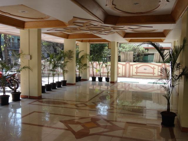 Om Sai Palace Hotel Pune Eksteriør billede