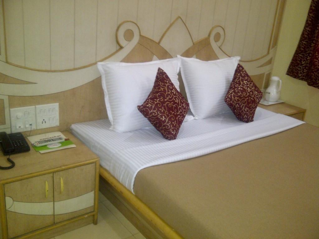 Om Sai Palace Hotel Pune Værelse billede